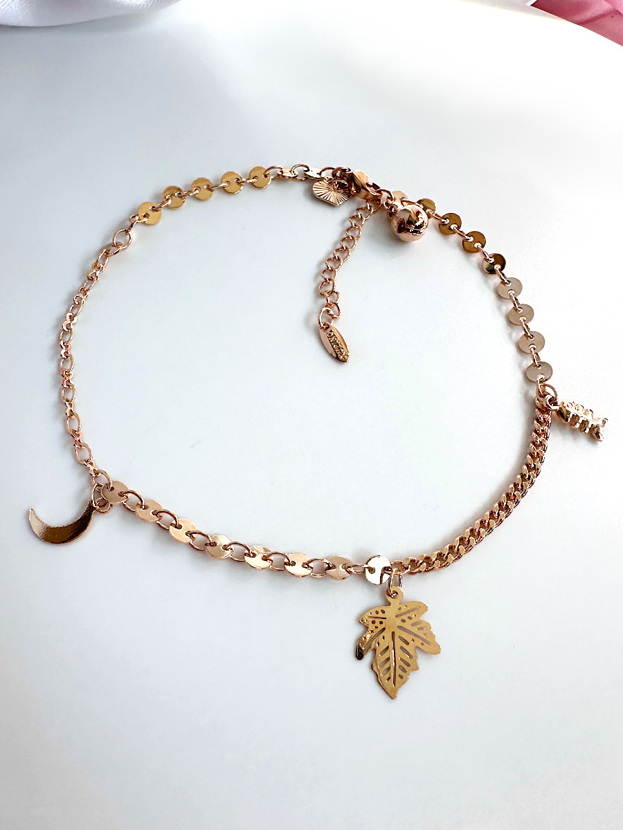 Браслет на ногу с подвесками: месяц, рыба, кленовый лист (Xuping Jewelry)