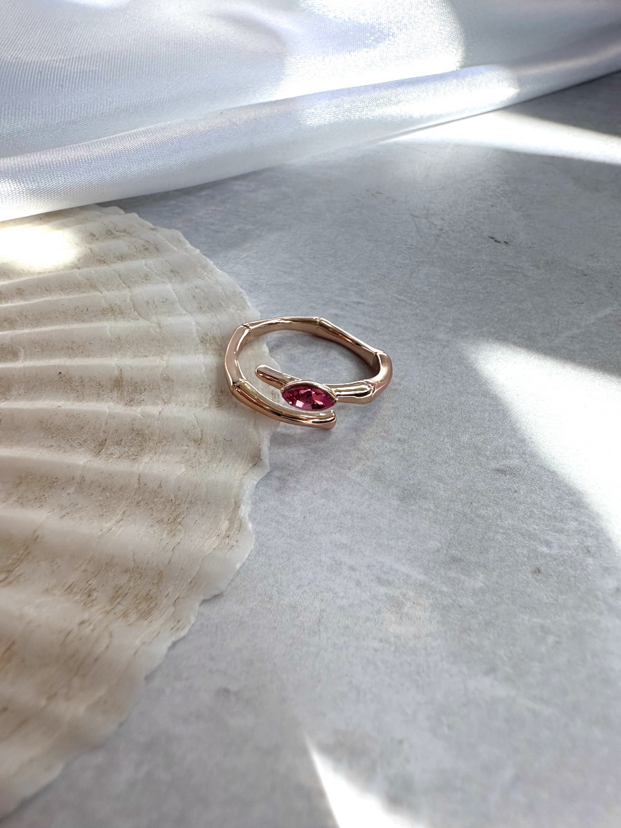 Кольцо-змея "Аспид" с розовым кристаллом Сваровски в голове (16-22), Xuping Jewelry