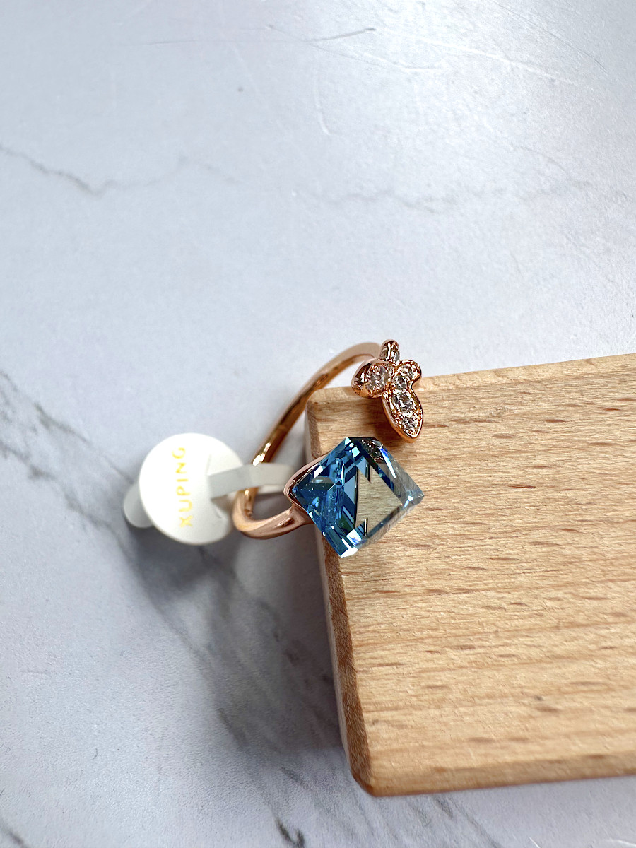 Кольцо с бабочкой и голубым кубиком-кристаллом Сваровски (16-20), Xuping Jewelry