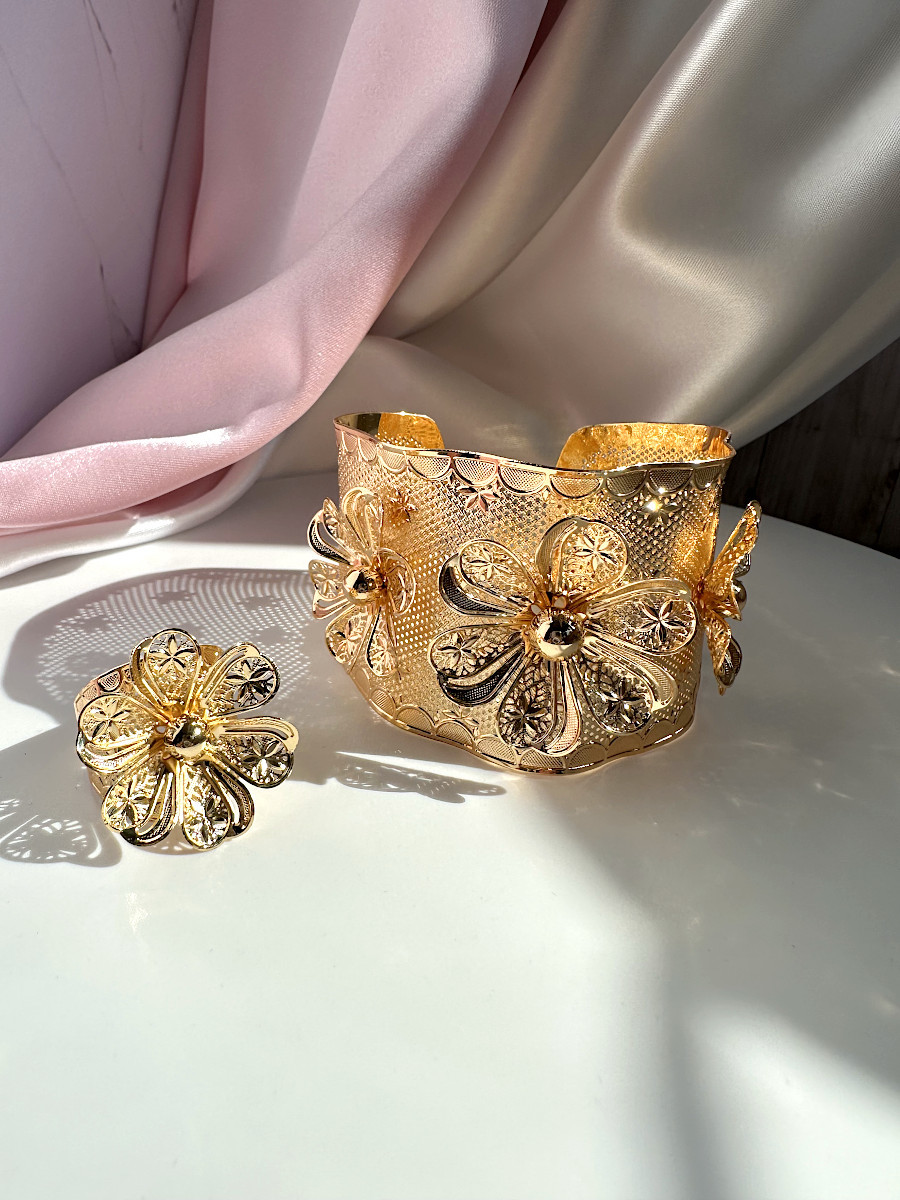 Ажурный комплект "Цветы": браслет и кольцо от Xuping Jewelry Ажурный комплект "Цветы": браслет и кольцо от Xuping Jewelry