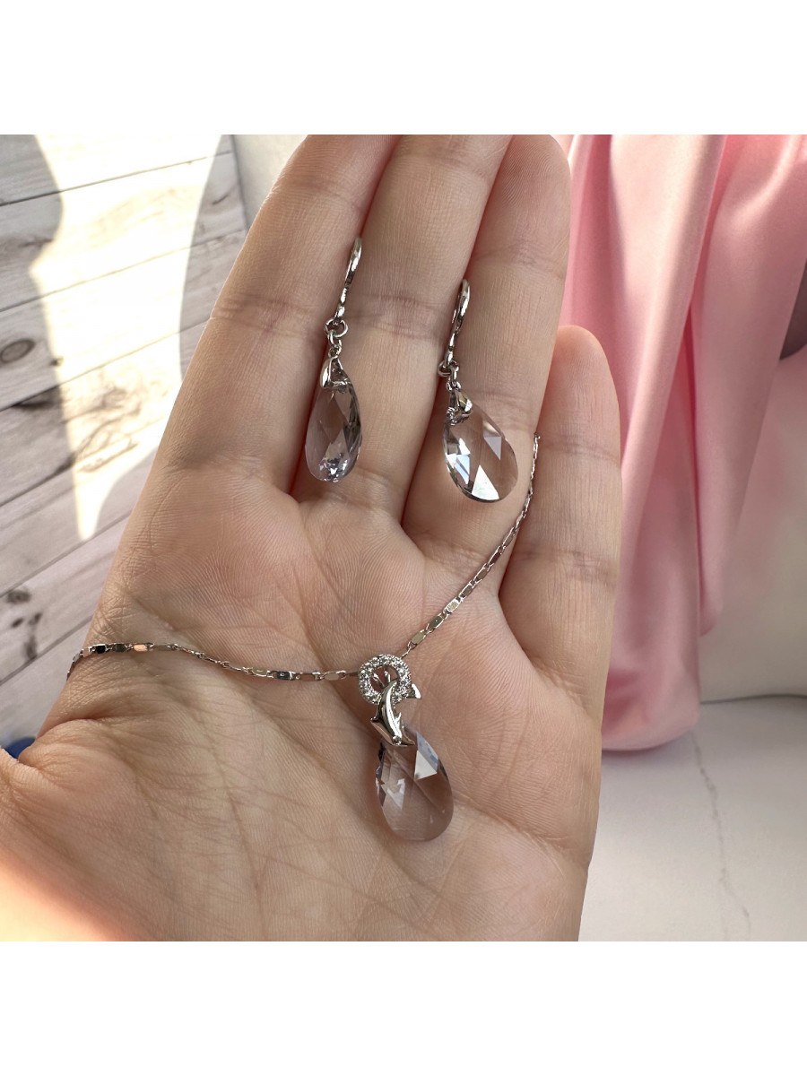Комплект украшений Xuping Jewelry: колье и серьги с кристаллом Swarovski "Мальвина" Комплект украшений Xuping Jewelry: колье и серьги с кристаллом Swarovski "Мальвина"