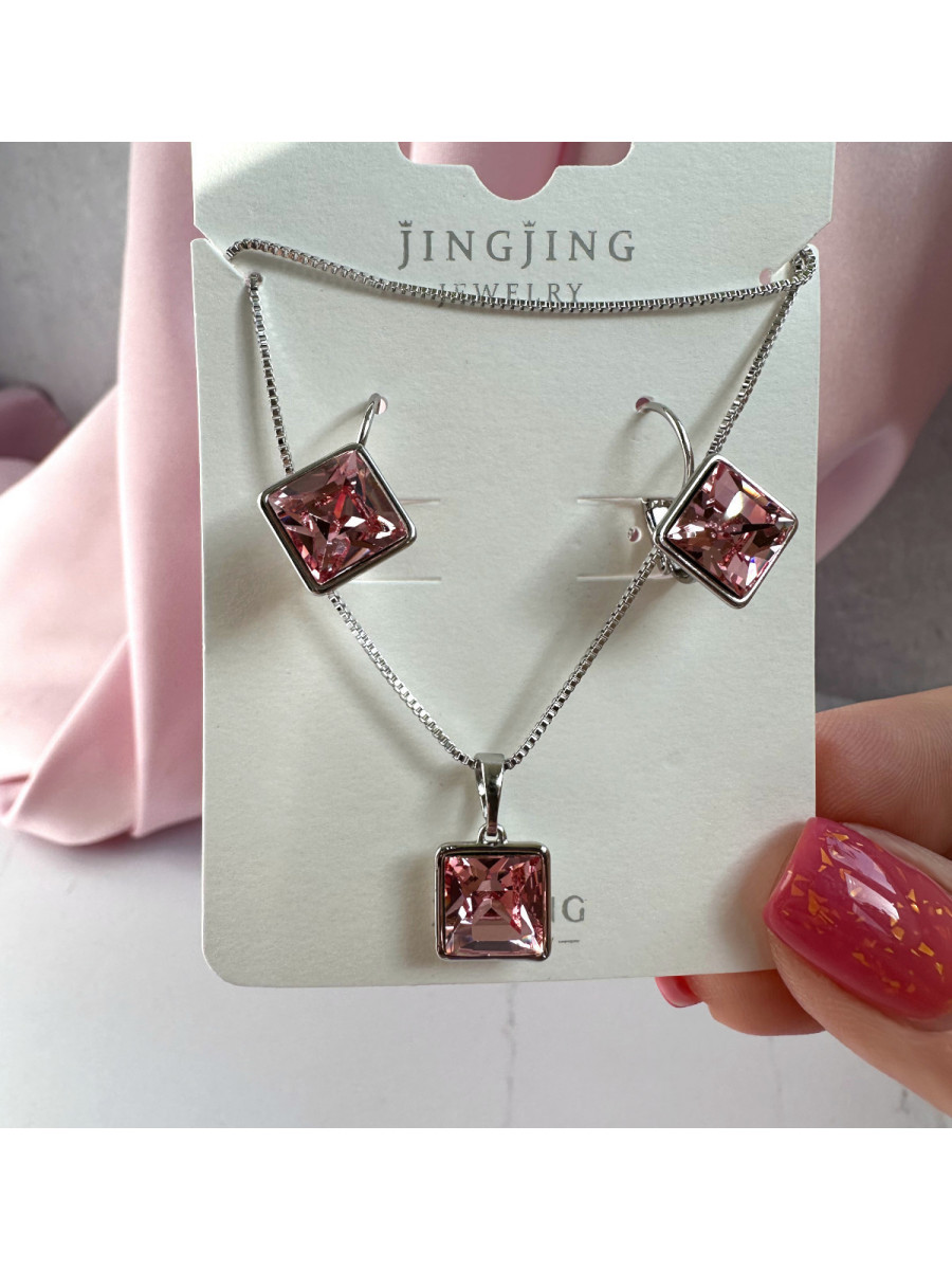 Колье и серьги с кристаллами Swarovski - комплект украшений “Crystal Rose” Колье и серьги с кристаллами Swarovski - комплект украшений “Crystal Rose”