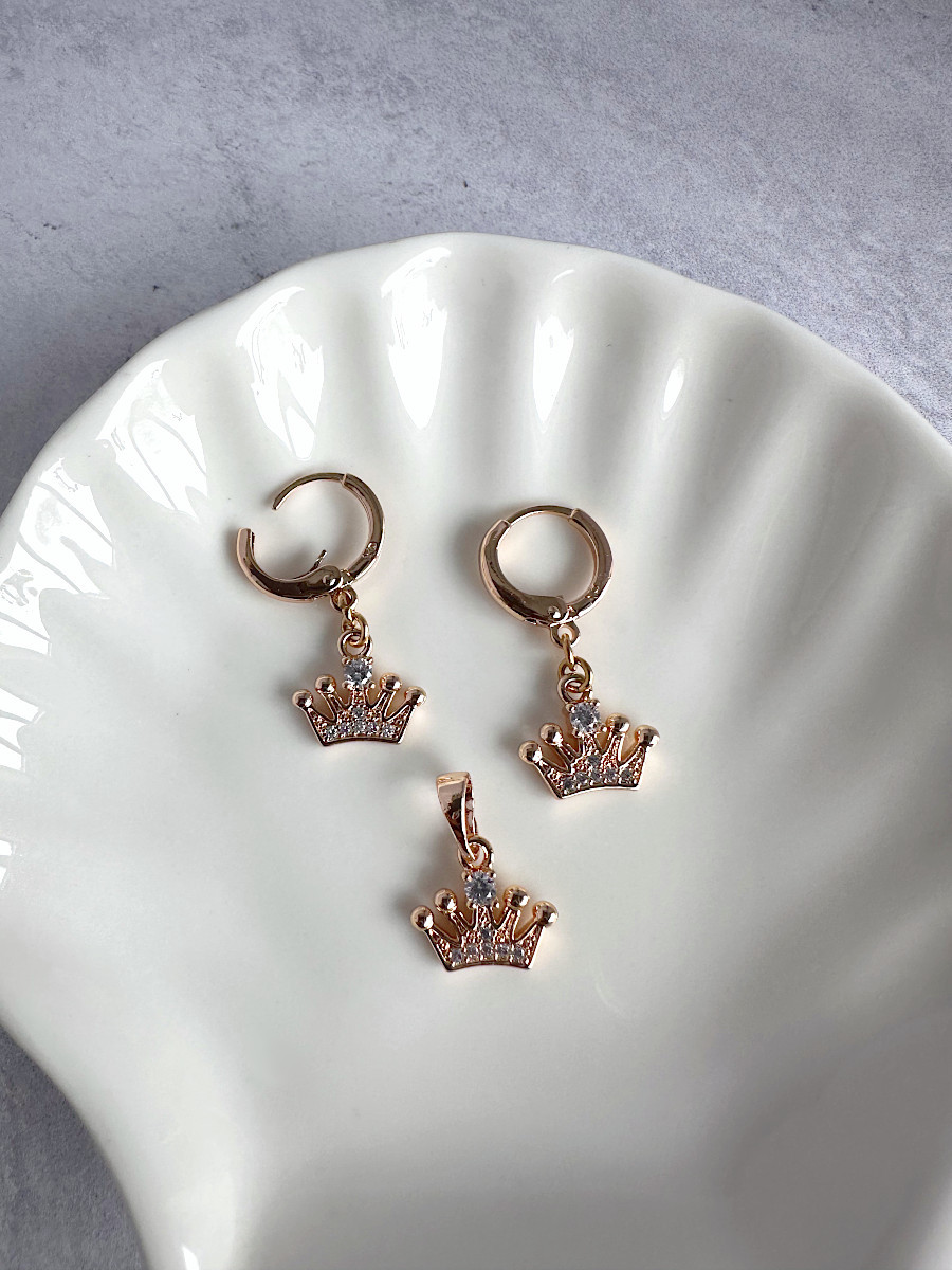 Комплект украшений "Королевишна": подвеска и серьги Xuping Jewelry Комплект украшений "Королевишна": подвеска и серьги Xuping Jewelry