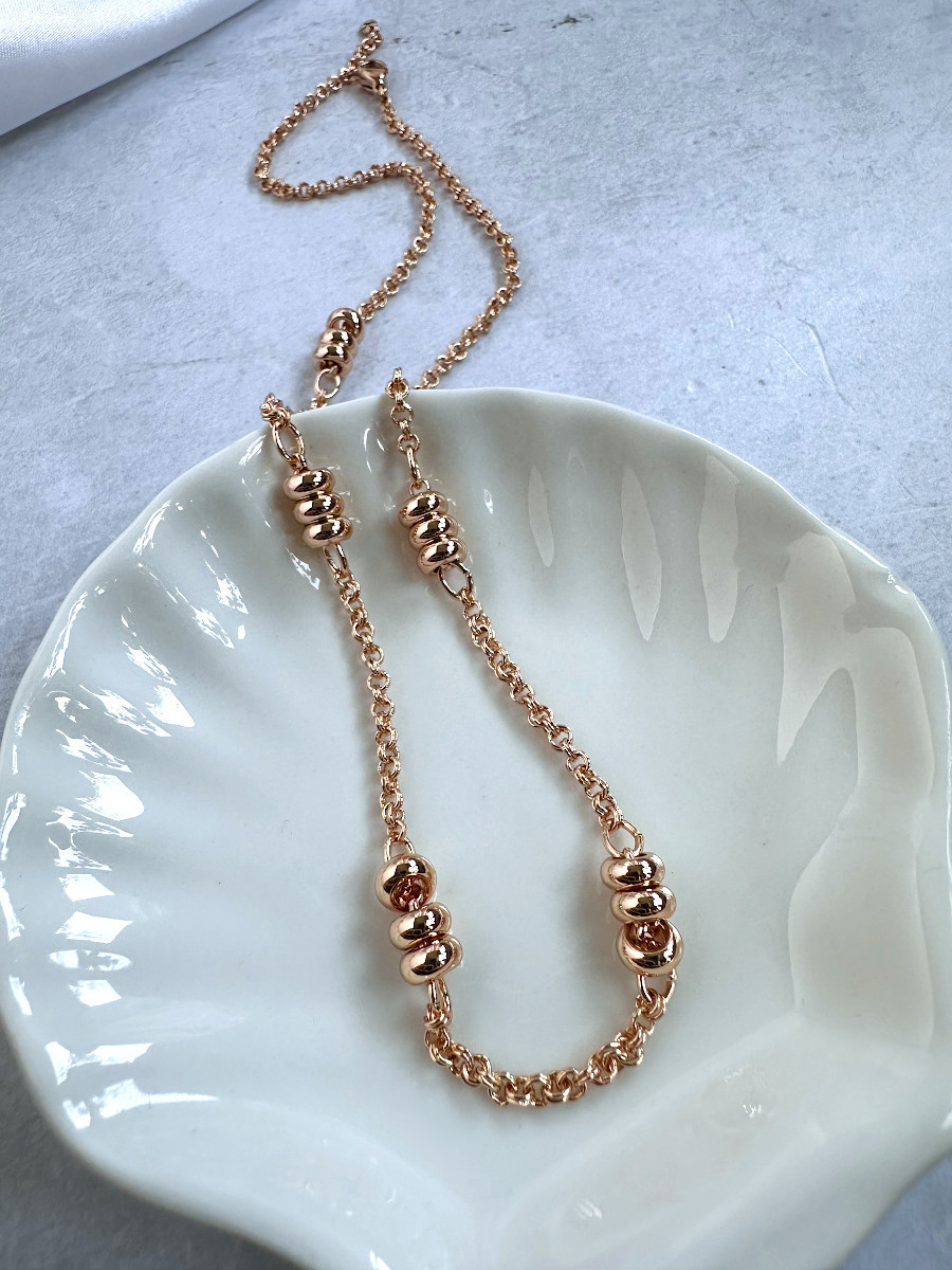 Колье-цепочка с нанизанными тройными бусинами, Xuping Jewelry