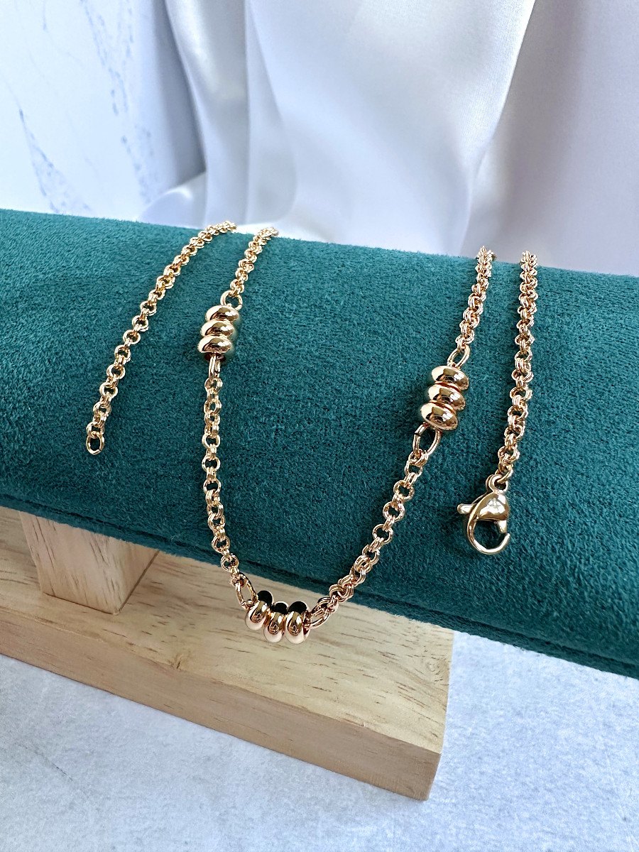 Колье-цепочка с нанизанными тройными бусинами, Xuping Jewelry