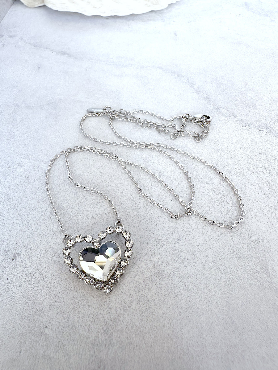 Колье «Биение сердца» с прозрачными кристаллами Сваровски, Xuping Jewelry Колье «Биение сердца» с прозрачными кристаллами Сваровски, Xuping Jewelry