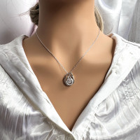 Подвеска "Танцующий циркон" в закрученном дизайне на цепочке, Xuping Jewelry