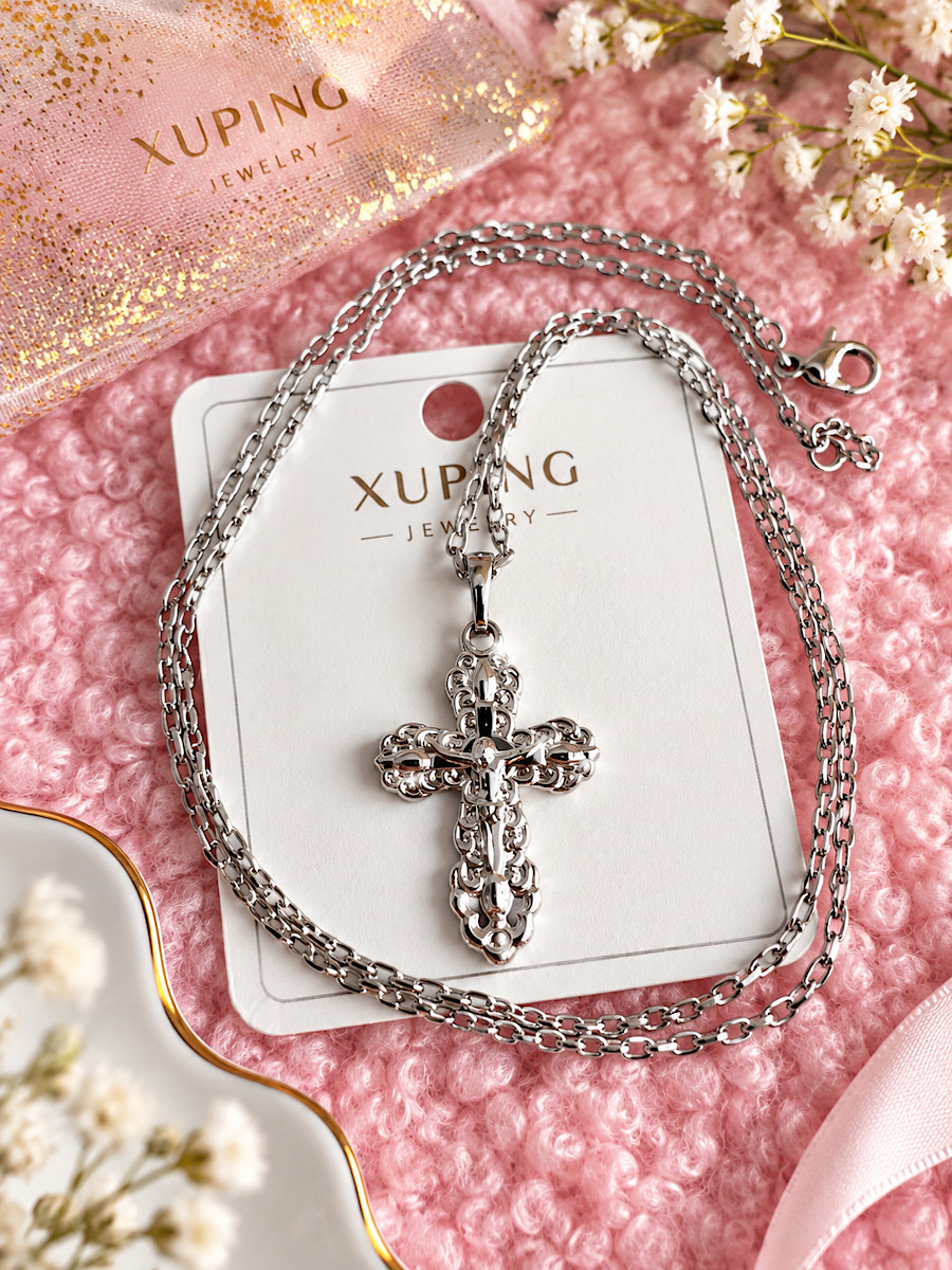 Крестик с распятием в кружевном дизайне и цепочкой 55 см., Xuping Jewelry Крестик с распятием в кружевном дизайне и цепочкой 55 см., Xuping Jewelry
